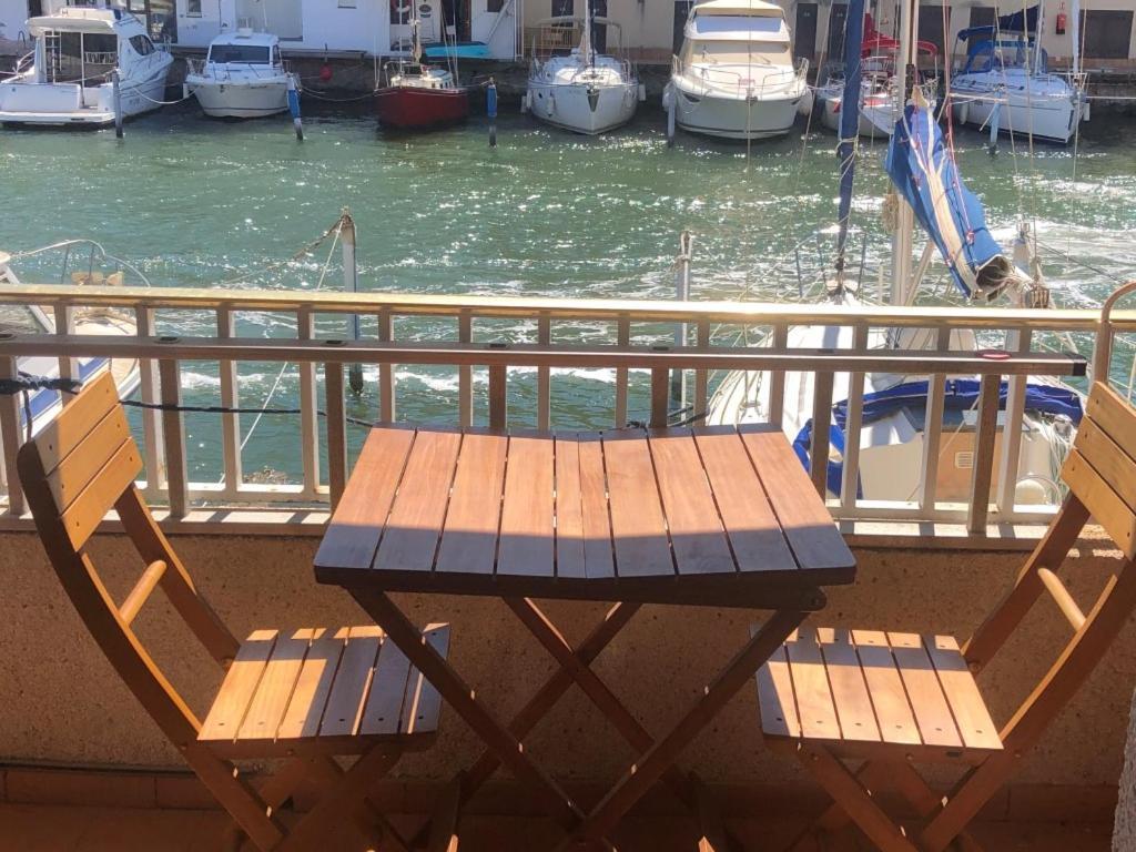 Port Ambar - Apartamento En La Marina De Empuriabrava - Balcon Con Vistas Al Canal - Playa - Wifi Εξωτερικό φωτογραφία